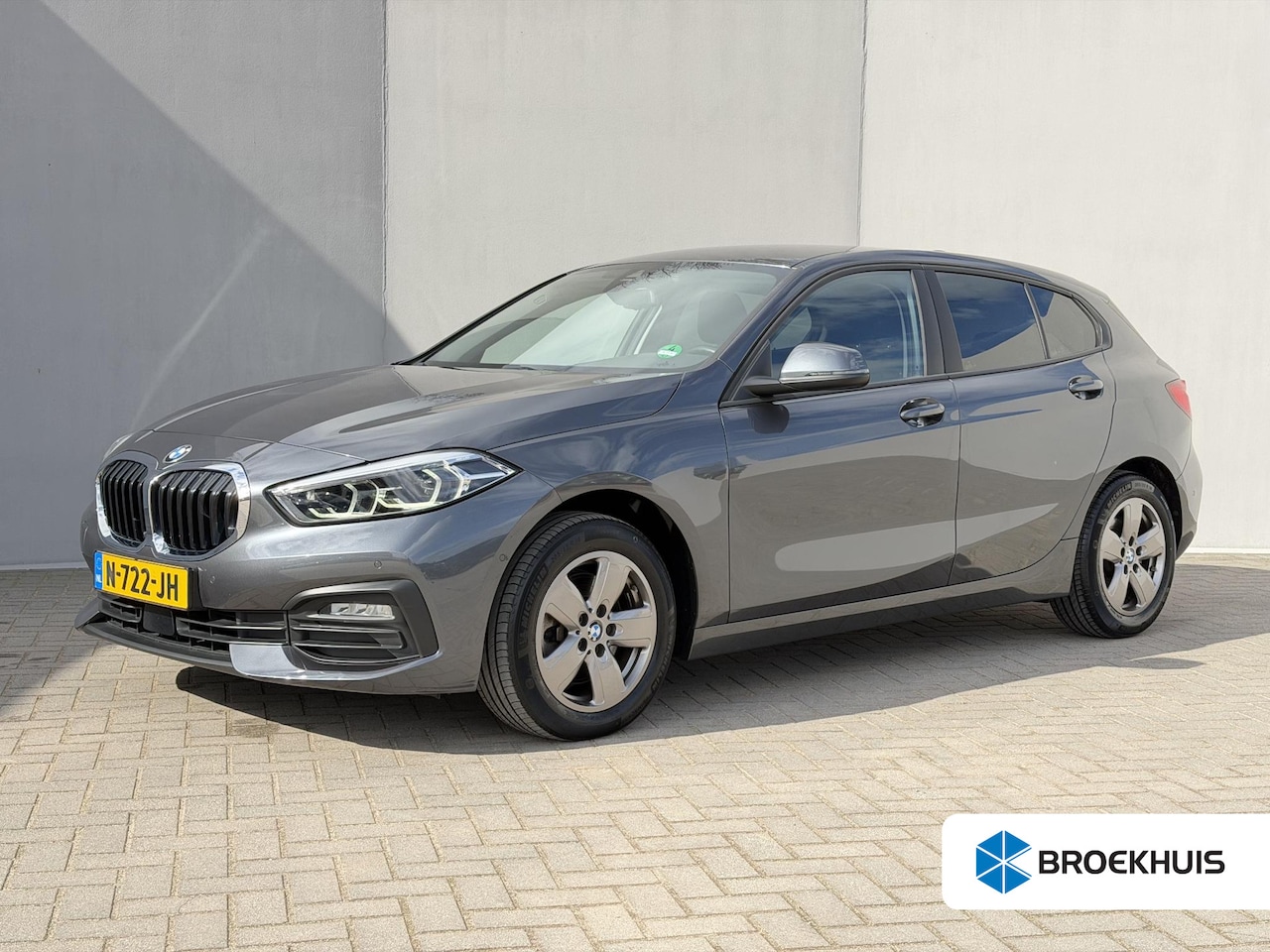 BMW 1-serie - 118i Business Edition / 1e Eigenaar / Navigatie / Camera / PDC / Apple Carplay & Android A - AutoWereld.nl