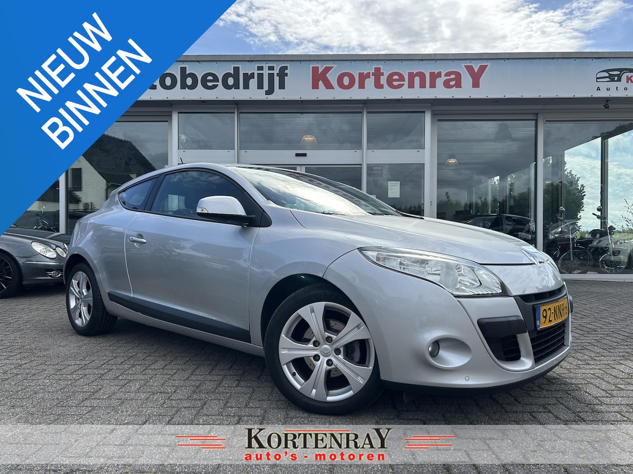 Renault Mégane Coupé - 1.6 Dynamique /airco/cruise control/keyless entry/de occasion is in top conditie - AutoWereld.nl