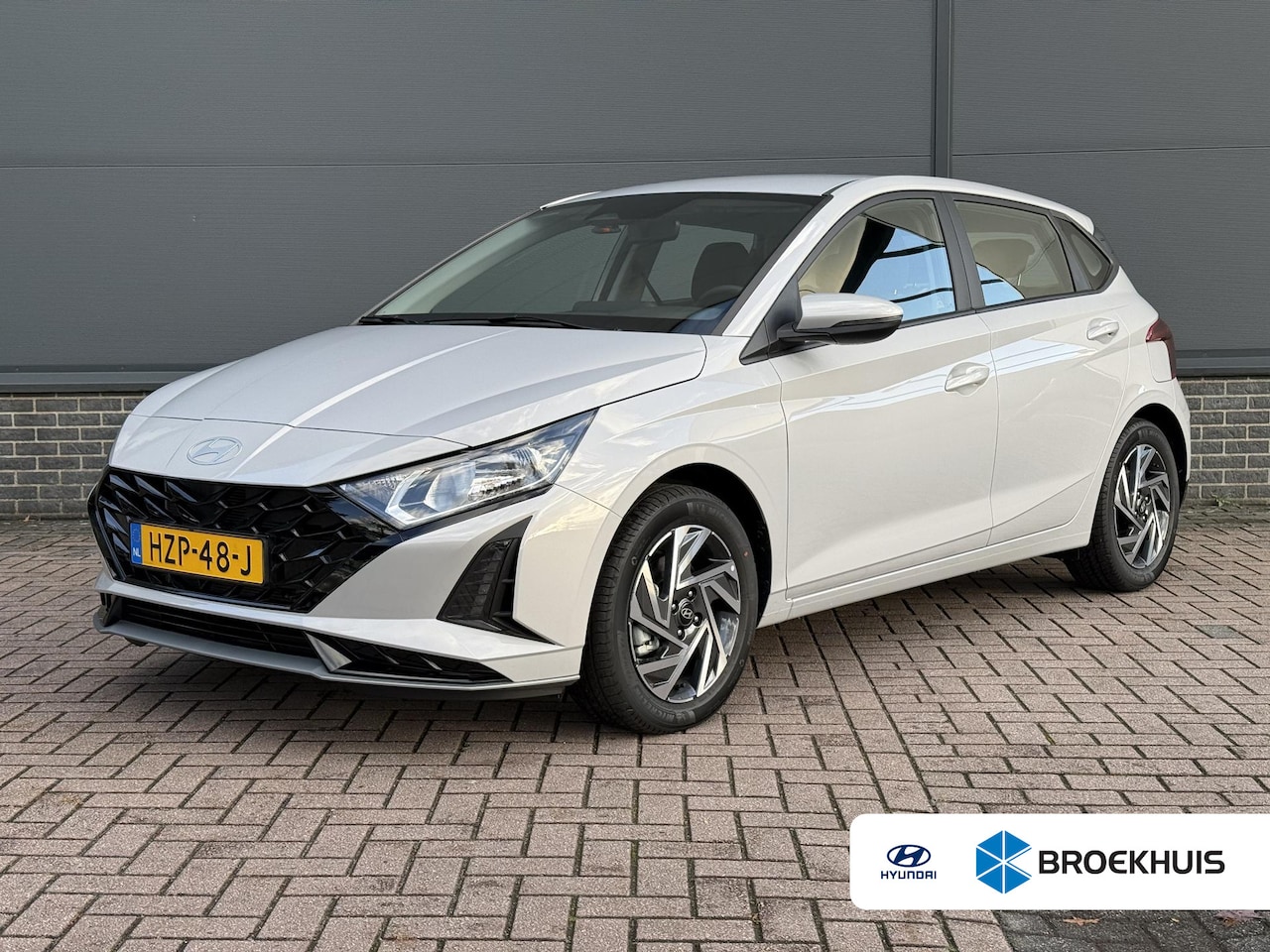 Hyundai i20 - 1.0 T-GDI Comfort / Apple Carplay & Android Auto / Airco / Navigatie / Achteruitrij Camera - AutoWereld.nl