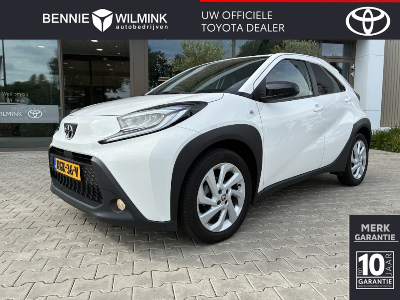 Toyota Aygo X - 1.0 VVT-i first Edition | Stoelverwarming | Apple Car-Play - AutoWereld.nl