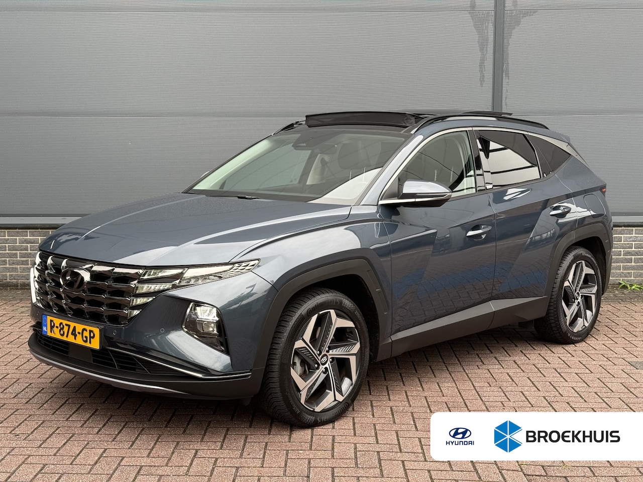 Hyundai Tucson - 1.6 T-GDI PHEV Comfort Smart 4WD / Sky / Dealer Onderhouden / Trekhaak / 1350KG Trekgewich - AutoWereld.nl