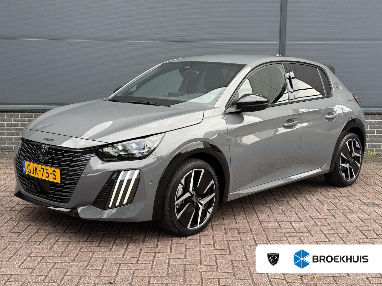 Peugeot 208 - 1.2 Hybrid 100 e-DCS6 GT / Dealer Onderhouden / Elektrische Stoelen / Stoel Verwarming / K - AutoWereld.nl