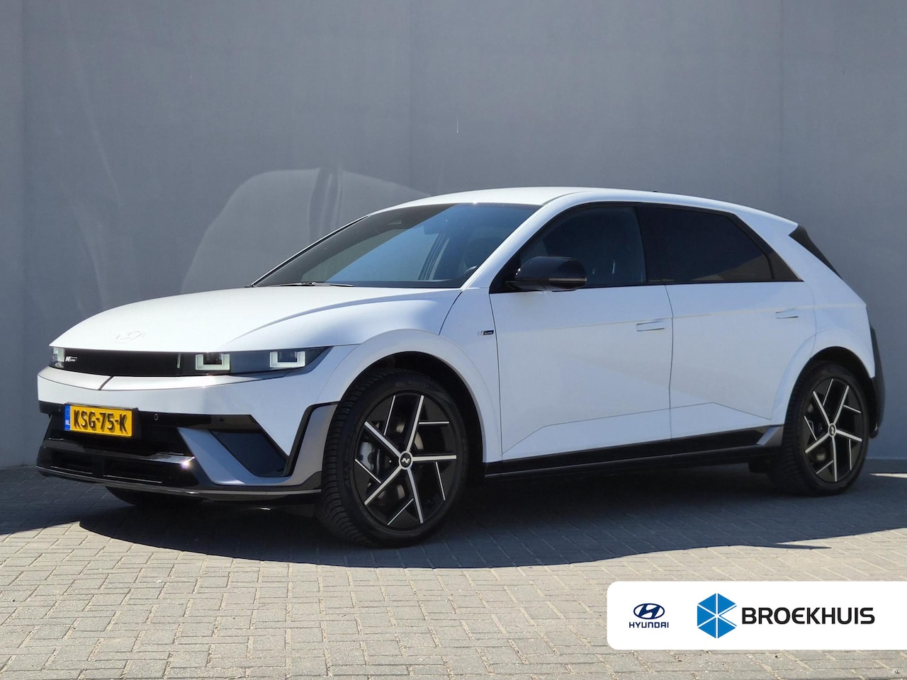 Hyundai IONIQ 5 - N Line Limited 84 kWh / SOH 99,3% / Fabrieksgarantie tot 05-2030 / CCS snelladen / All sea - AutoWereld.nl