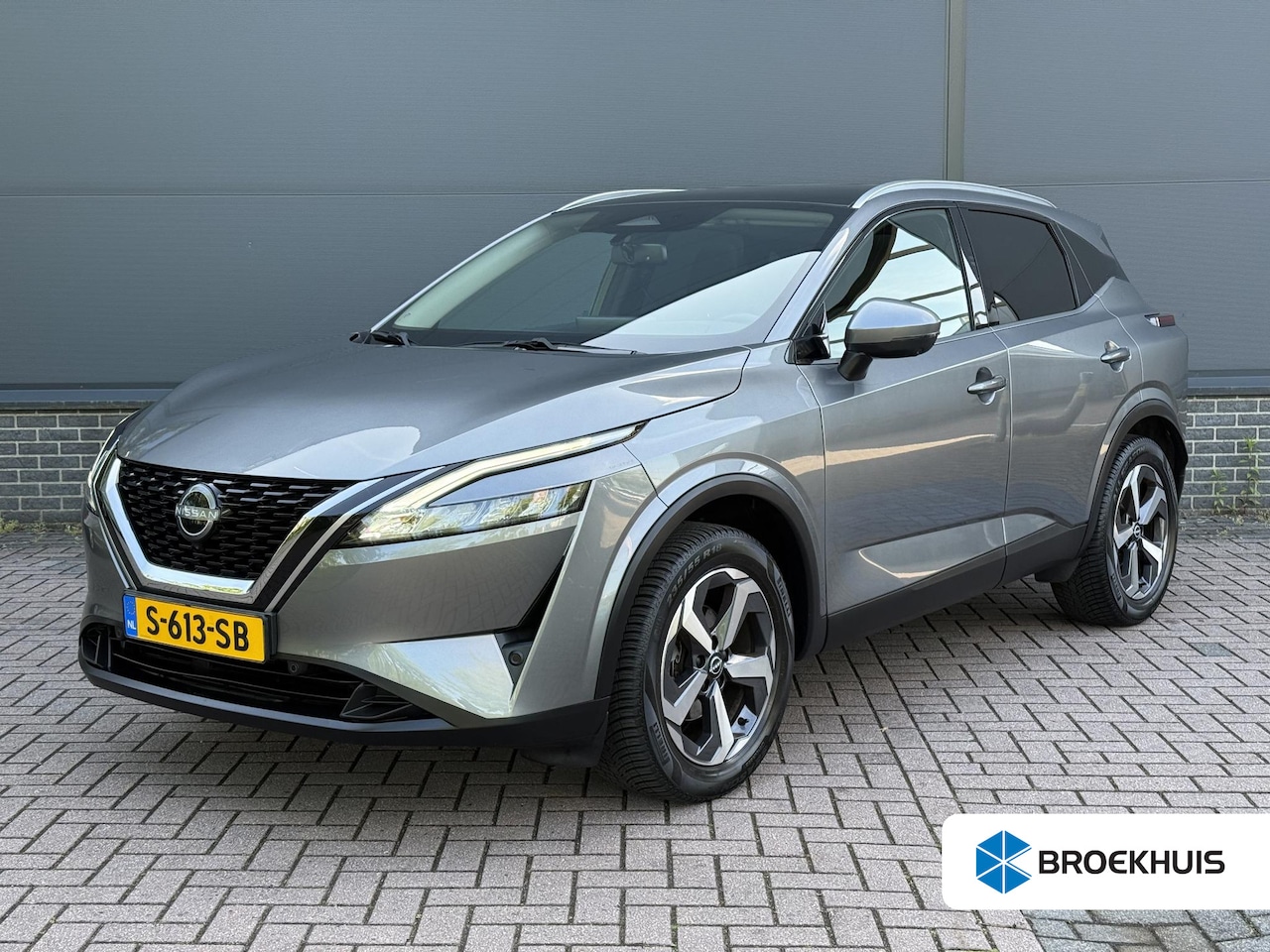 Nissan Qashqai - 1.3 MHEV N-Connecta / Trekhaak / 1400KG Trekgewicht / Panoramadak / 360º Camera / Apple Ca - AutoWereld.nl