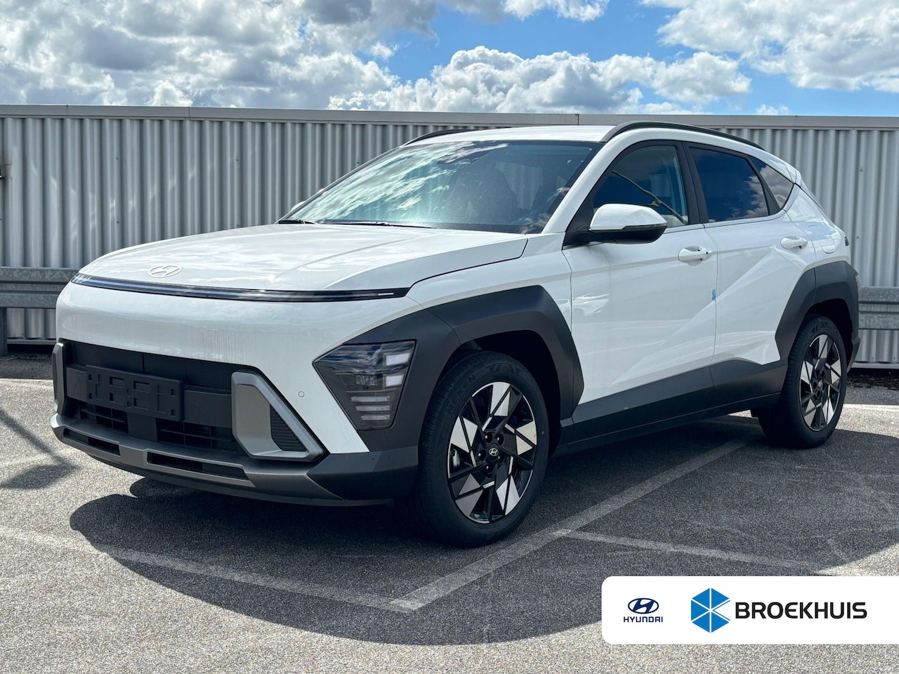 Hyundai Kona - 1.6 GDI HEV Comfort Smart / €2000,- Voordeel /  Direct Leverbaar / Navigatie / 18" LMV / A - AutoWereld.nl