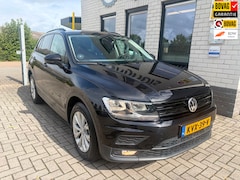 Volkswagen Tiguan - 1.5 TSI ACT Comfortline Business / Add. Cruise / Carplay / Camera / PDC / Stuur en stoelve
