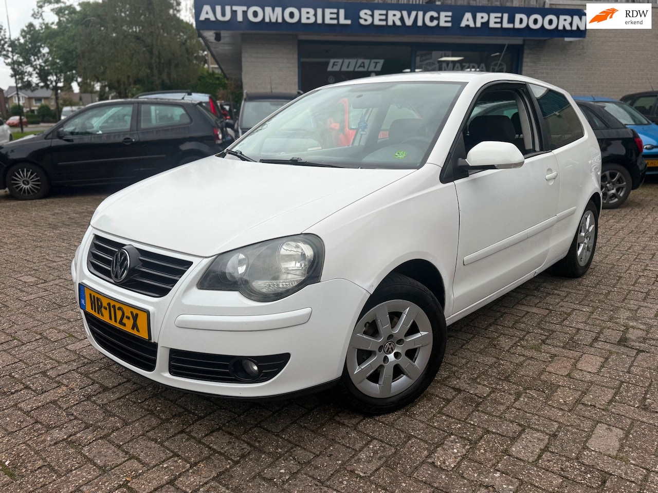 Volkswagen Polo - 1.2 Trendline * NW. APK*AIRCO*TREKHAAK*ELEKTR. RAMEN*STUURBEKR. * - AutoWereld.nl