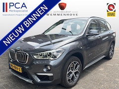 BMW X1 - xDrive20i Centennial High Executive Automaat 8-Traps Sportpakket/Airco-Ecc/Alu wielen/Navi
