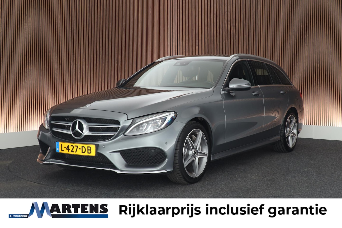 Mercedes-Benz C-klasse Estate - 300 245pk Ambition AMG-Line Leder Camera Stoelverwarming Navigatie - AutoWereld.nl