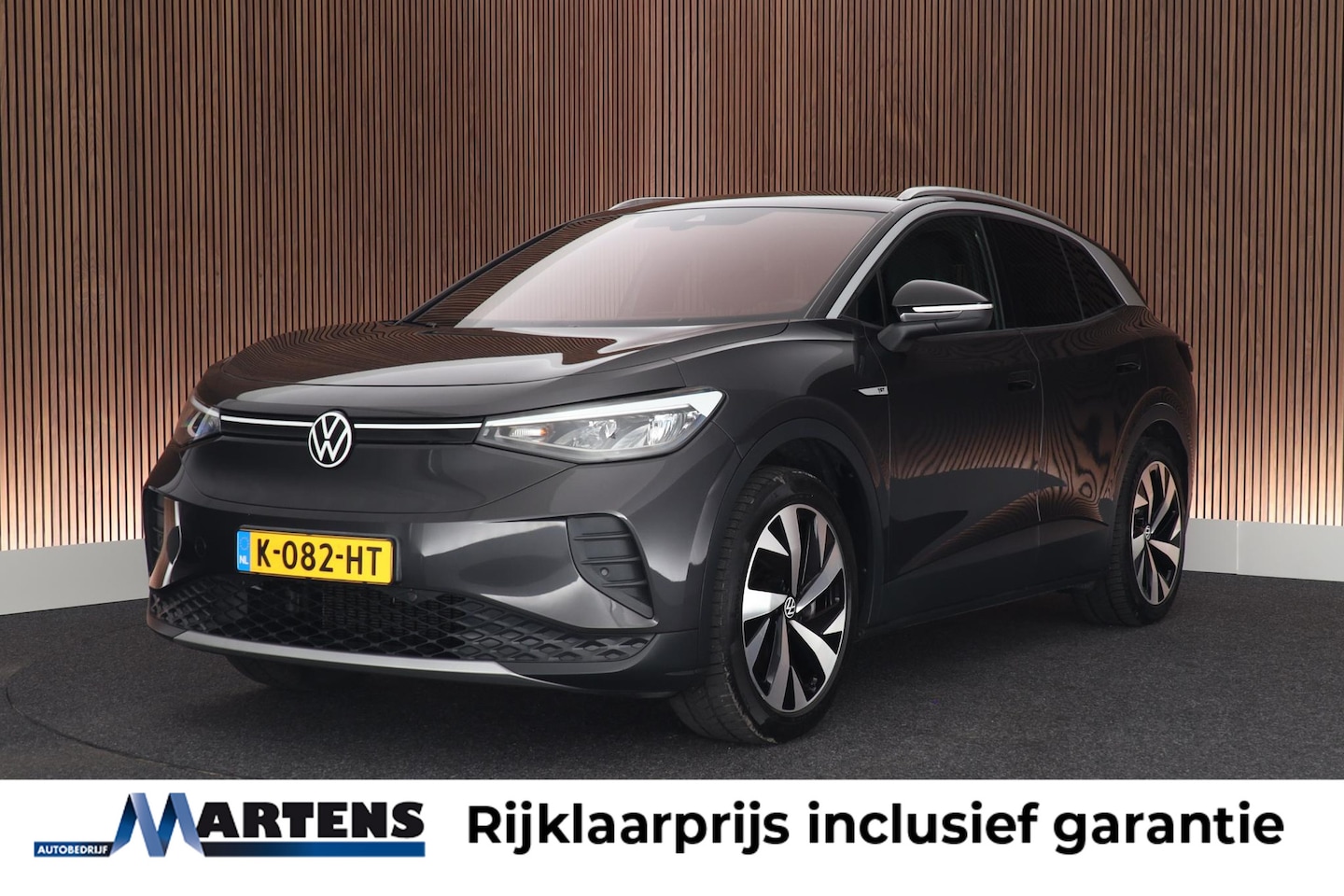 Volkswagen ID.4 - First 77 kWh SOH 90% Trekhaak Stoelverwarming Camera Navigatie - AutoWereld.nl