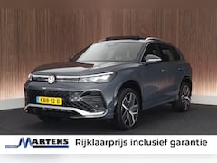 Volkswagen Tiguan - 1.5 272pk eHybrid R-Line Edition Trekhaak Camera Keyless Massage Virtual Cockpit Panoramad