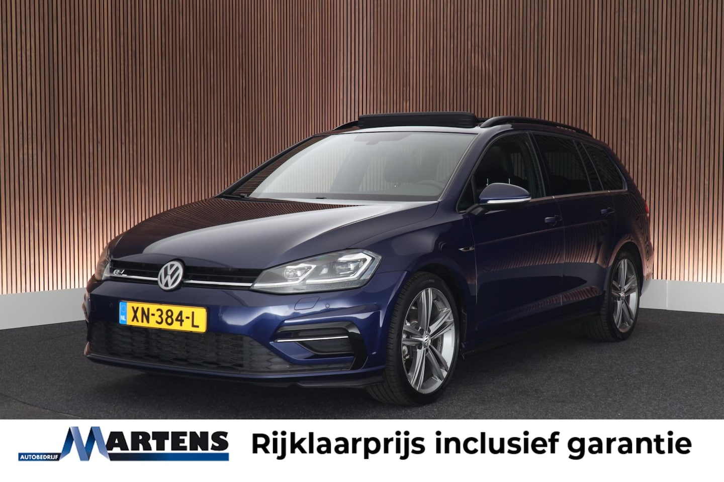 Volkswagen Golf Variant - 1.4 TSI 150pk DSG 2x R-Line Trekhaak Camera Dynaudio Leder Panoramadak Carplay - AutoWereld.nl