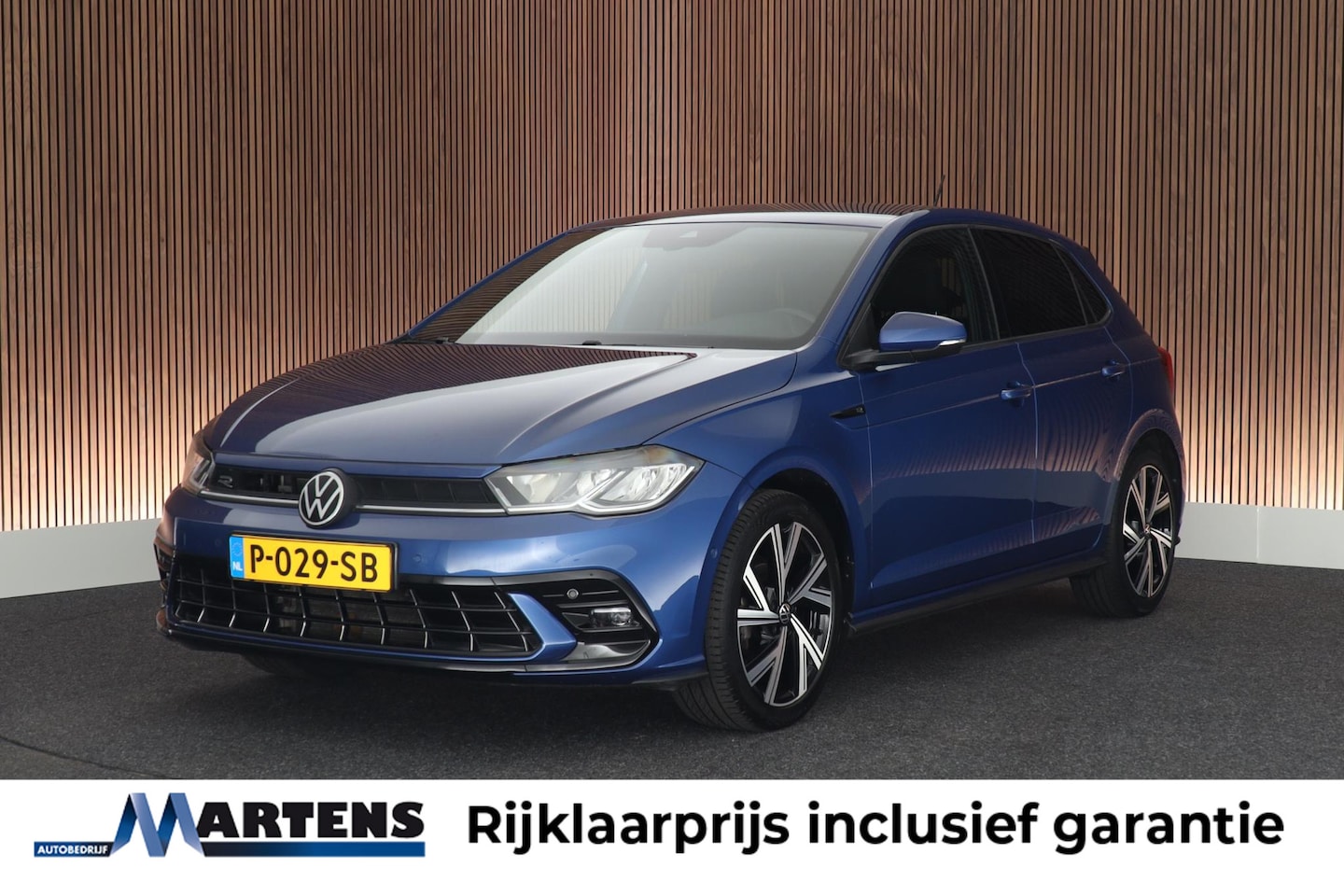 Volkswagen Polo - 1.0 TSI 95pk 2x R-Line Climate Control ACC Camera Stoelverwarming Keyless Navigatie - AutoWereld.nl