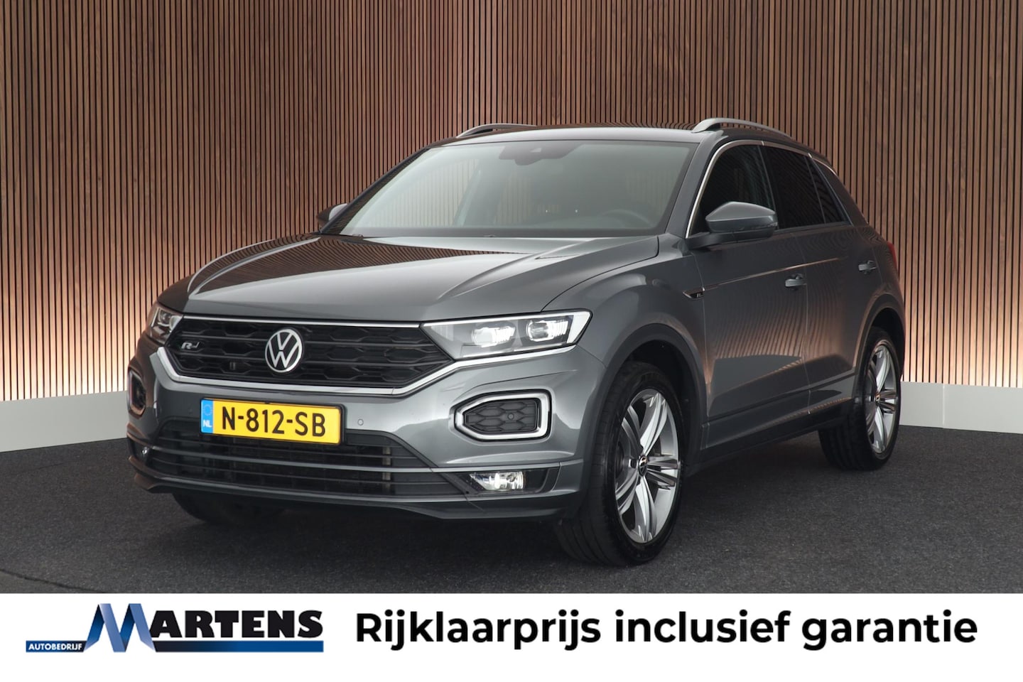 Volkswagen T-Roc - 1.5 TSI 150pk DSG R-Line Sport Led Camera Virtual Cockpit Navigatie - AutoWereld.nl