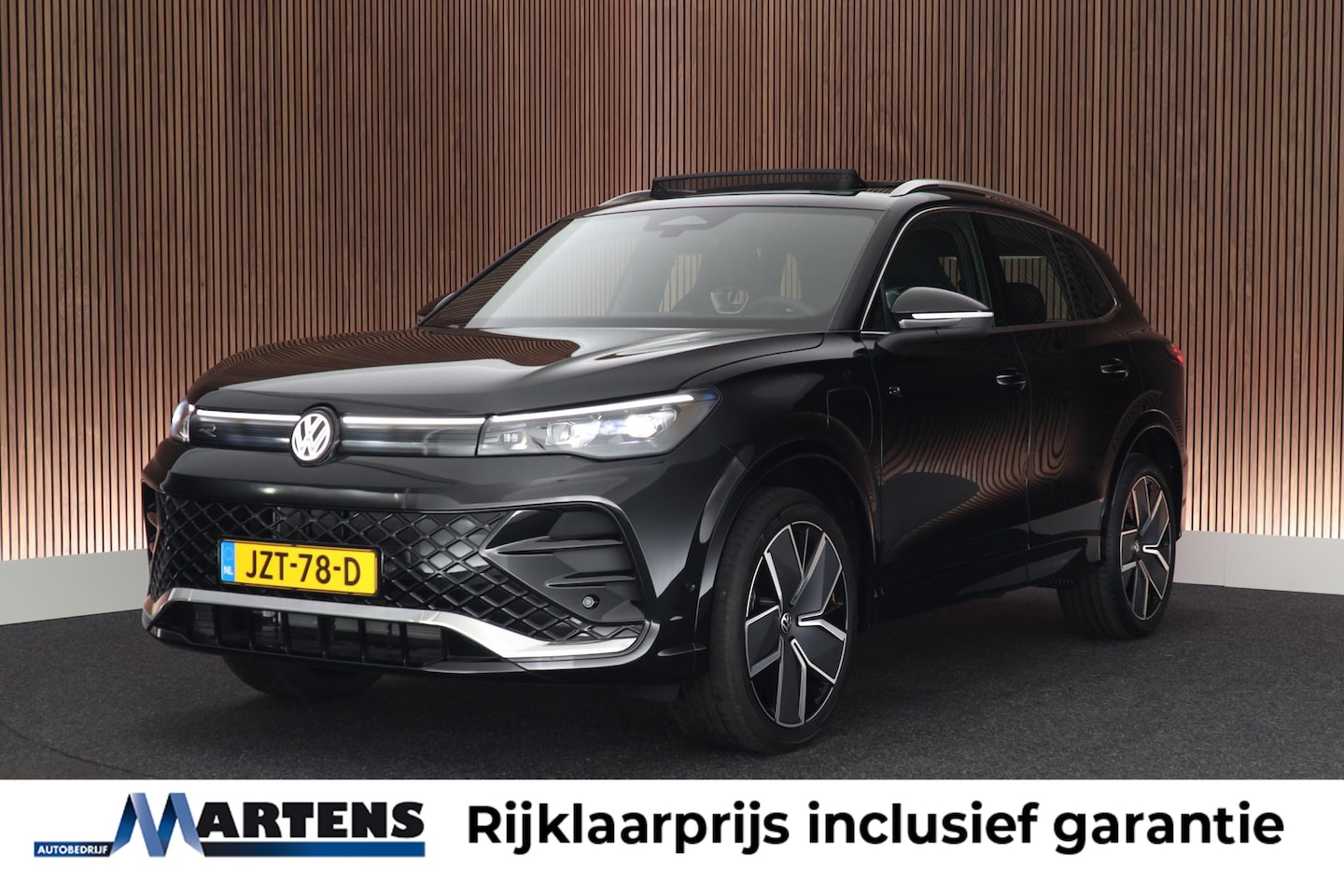 Volkswagen Tiguan - 1.5 272pk eHybrid R-Line Edition Trekhaak Camera Keyless Massage Virtual Cockpit Panoramad - AutoWereld.nl