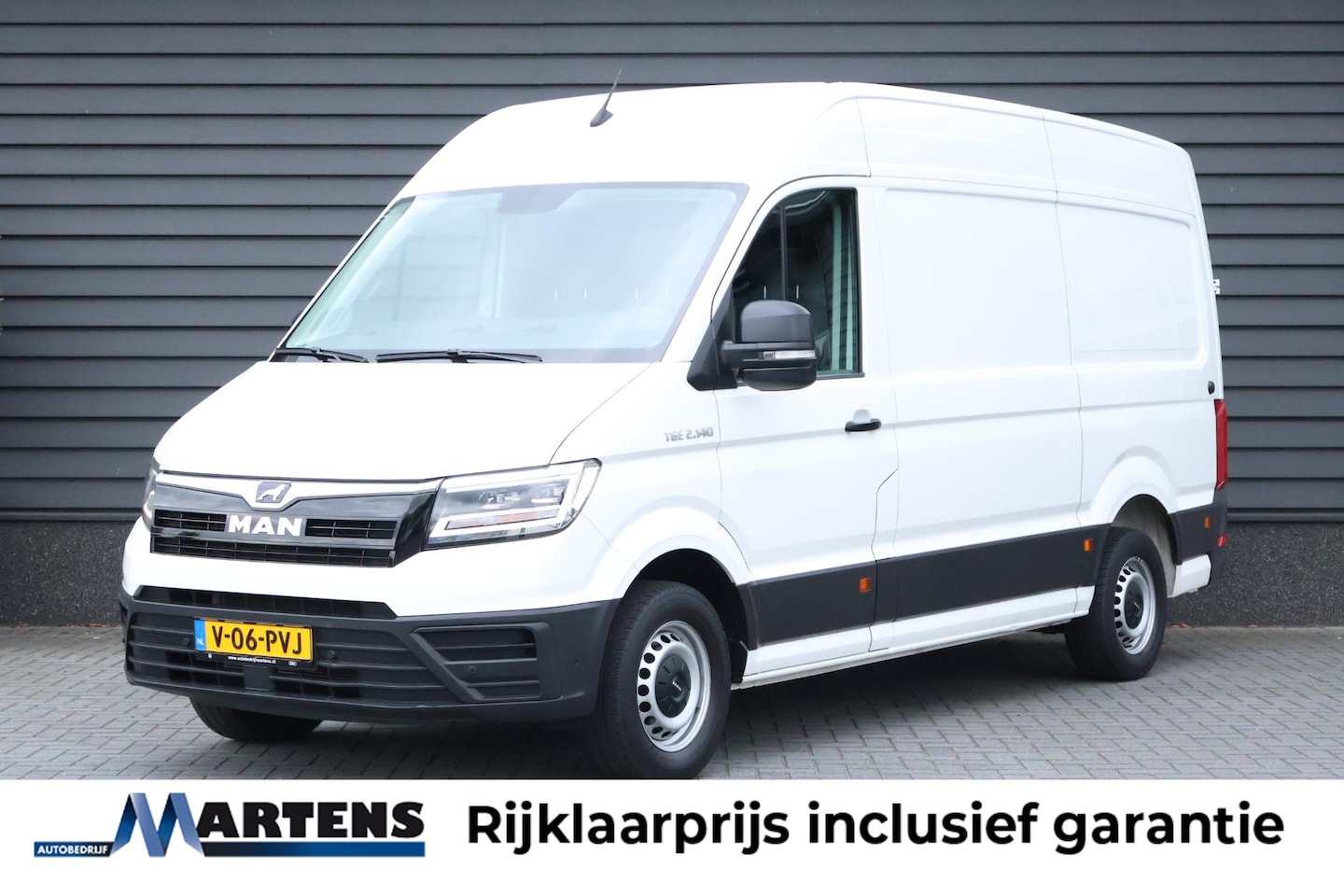MAN TGE - 30 2.0 140pk Automaat Camera LED Navigatie - AutoWereld.nl