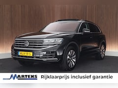 Volkswagen Touareg - 3.0 e-Hybrid 381pk Elegance Trekhaak Camera Leder Virtual Cockpit Panoramadak Navigatie