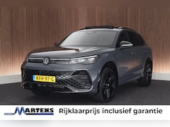 Volkswagen Tiguan - 1.5 272pk eHybrid R-Line Edition Black Style Trekhaak 360Camera Keyless Massage Virtual Co