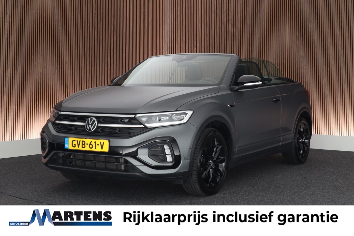 Volkswagen T-Roc Cabrio - 1.5 TSI 150pk DSG R-Line Edition Grey Trekhaak Camera Stoelverwarming Navigatie Virtual Co - AutoWereld.nl