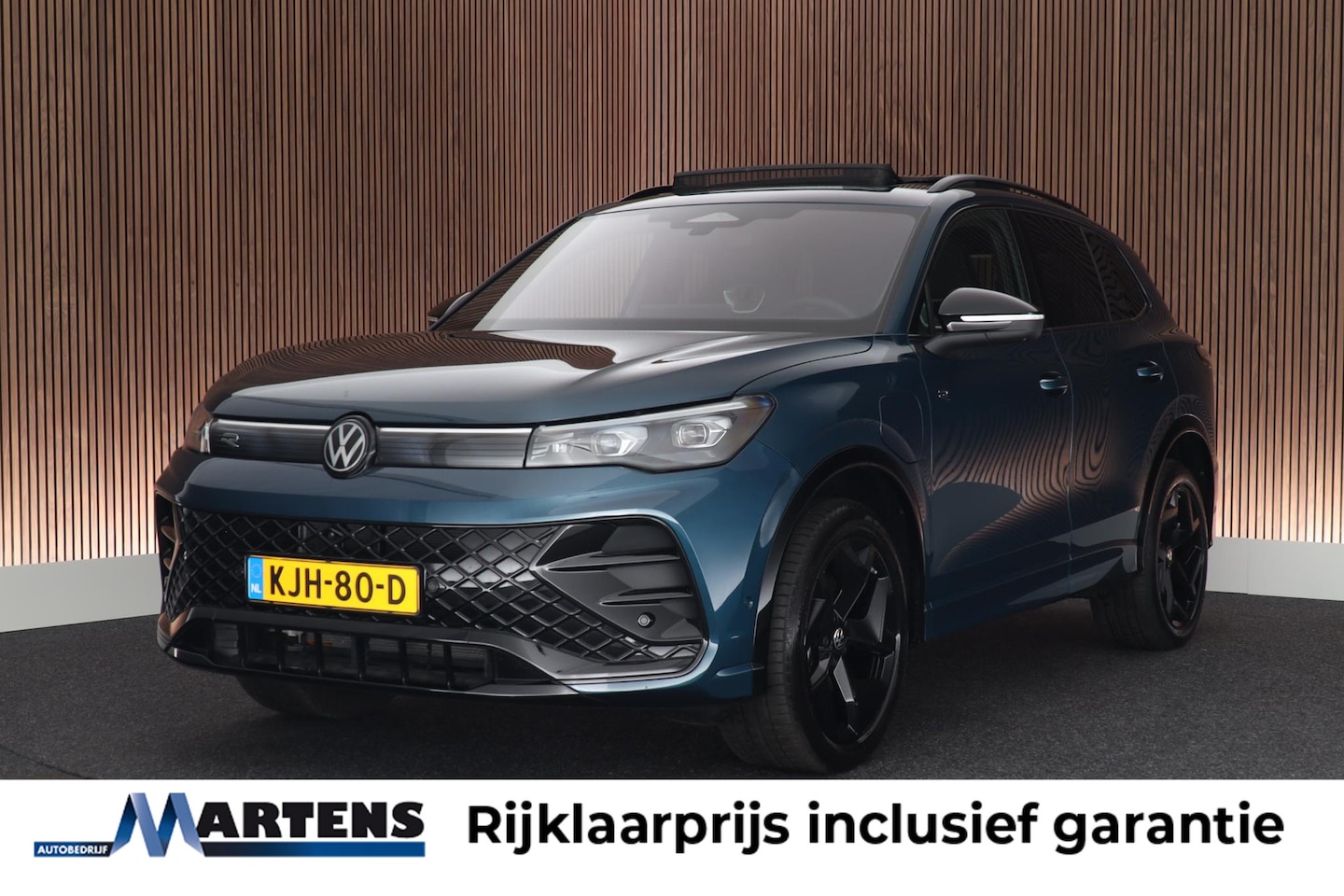 Volkswagen Tiguan - 1.5 eHybrid 204pk R-Line Edition Black Style Panoramadak Trekhaak 360Camera Stoelverwarmin - AutoWereld.nl