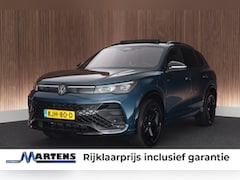 Volkswagen Tiguan - 1.5 eHybrid 204pk R-Line Edition Black Style Panoramadak Trekhaak 360Camera Stoelverwarmin