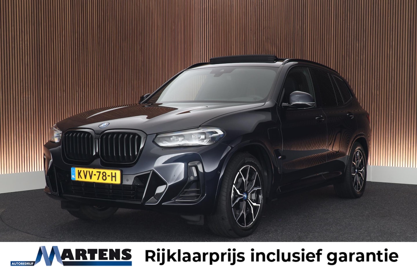 BMW X3 - xDrive30e 292pk High Executive M Sport Camera Leder Panoramadak Stoelverwarming Navigatie - AutoWereld.nl
