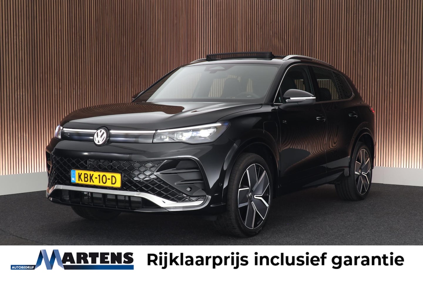 Volkswagen Tiguan - 1.5 272pk eHybrid R-Line Edition Trekhaak Camera Panoramadak Keyless Carplay - AutoWereld.nl