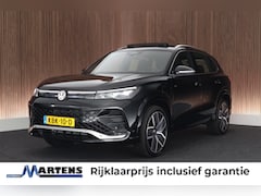 Volkswagen Tiguan - 1.5 272pk eHybrid R-Line Edition Trekhaak Camera Panoramadak Keyless Carplay