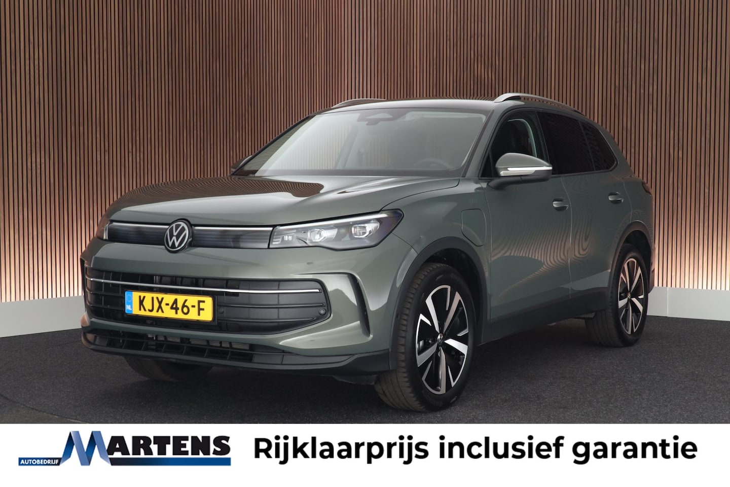 Volkswagen Tiguan - 1.5 204pk eHybrid Life Edition Camera Adaptive Cruise Keyless Carplay - AutoWereld.nl
