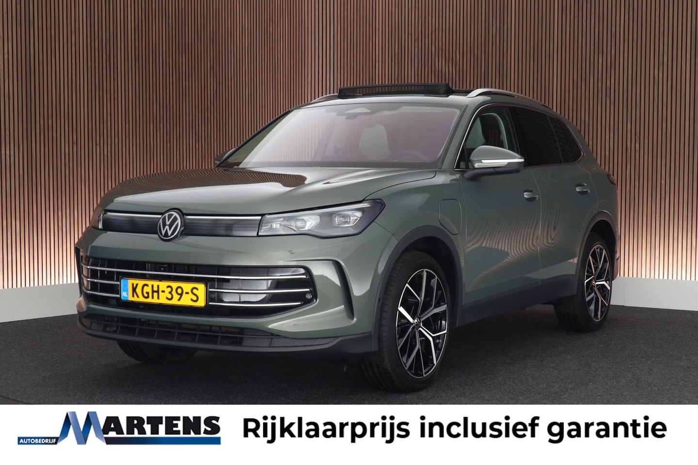 Volkswagen Tiguan - 1.5 eHybrid 204pk Elegance Trekhaak 360Camera Head-Up Stuur+Stoelverwarming Keyless Massag - AutoWereld.nl