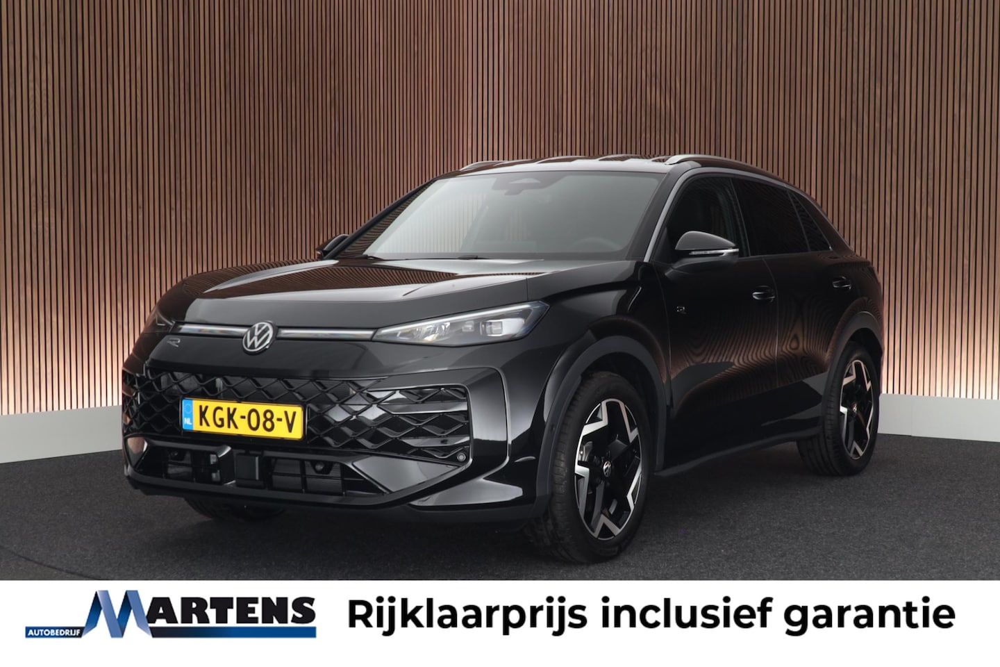 Volkswagen T-Roc - 1.5 eTsi 150pk DSG R-Line First Edition Trekhaak Camera Keyless Stoelverwarming Virtual Co - AutoWereld.nl