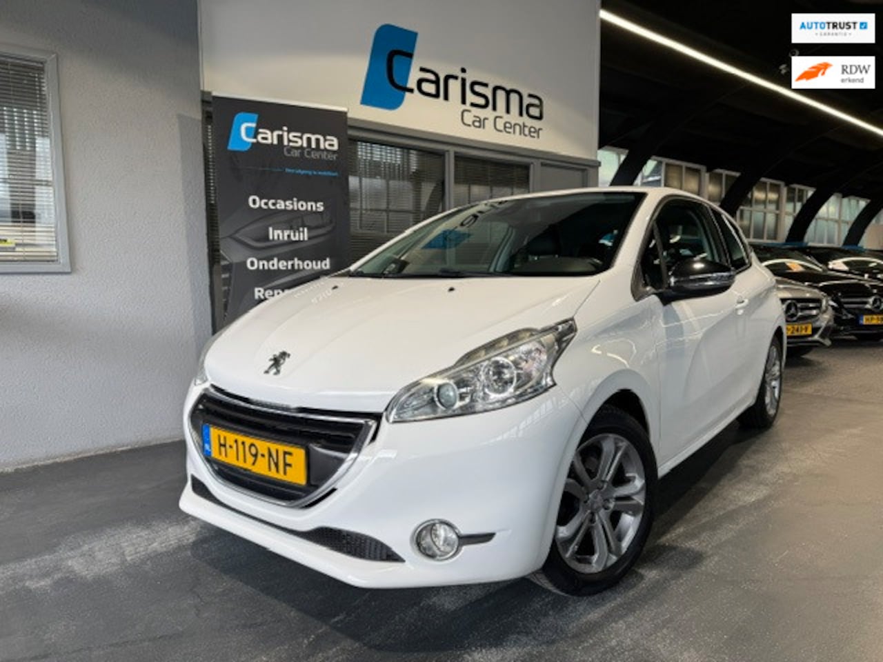 Peugeot 208 - 1.2 VTi Allure NW Riem|Cruise|Airco|LM-Velgen - AutoWereld.nl