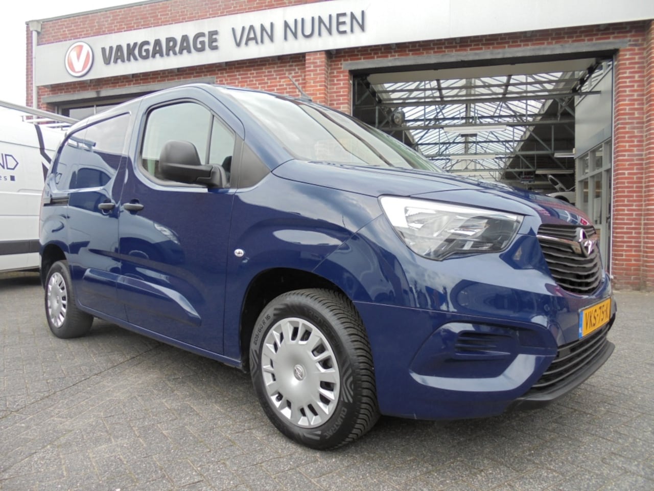 Opel Combo - 1.5D L1H1 Edition||PDC||Airco||Navi||Carplay||2 Schuifdeur|| - AutoWereld.nl