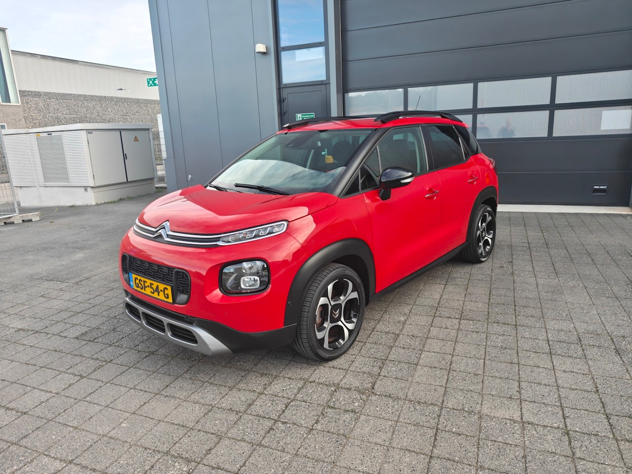 Citroën C3 Aircross - 1.2 PureTech S&S Shine 1.2 PureTech S&S Shine,Airco Navi ,Achteruitrijcamera,Parkeer sensoren - AutoWereld.nl