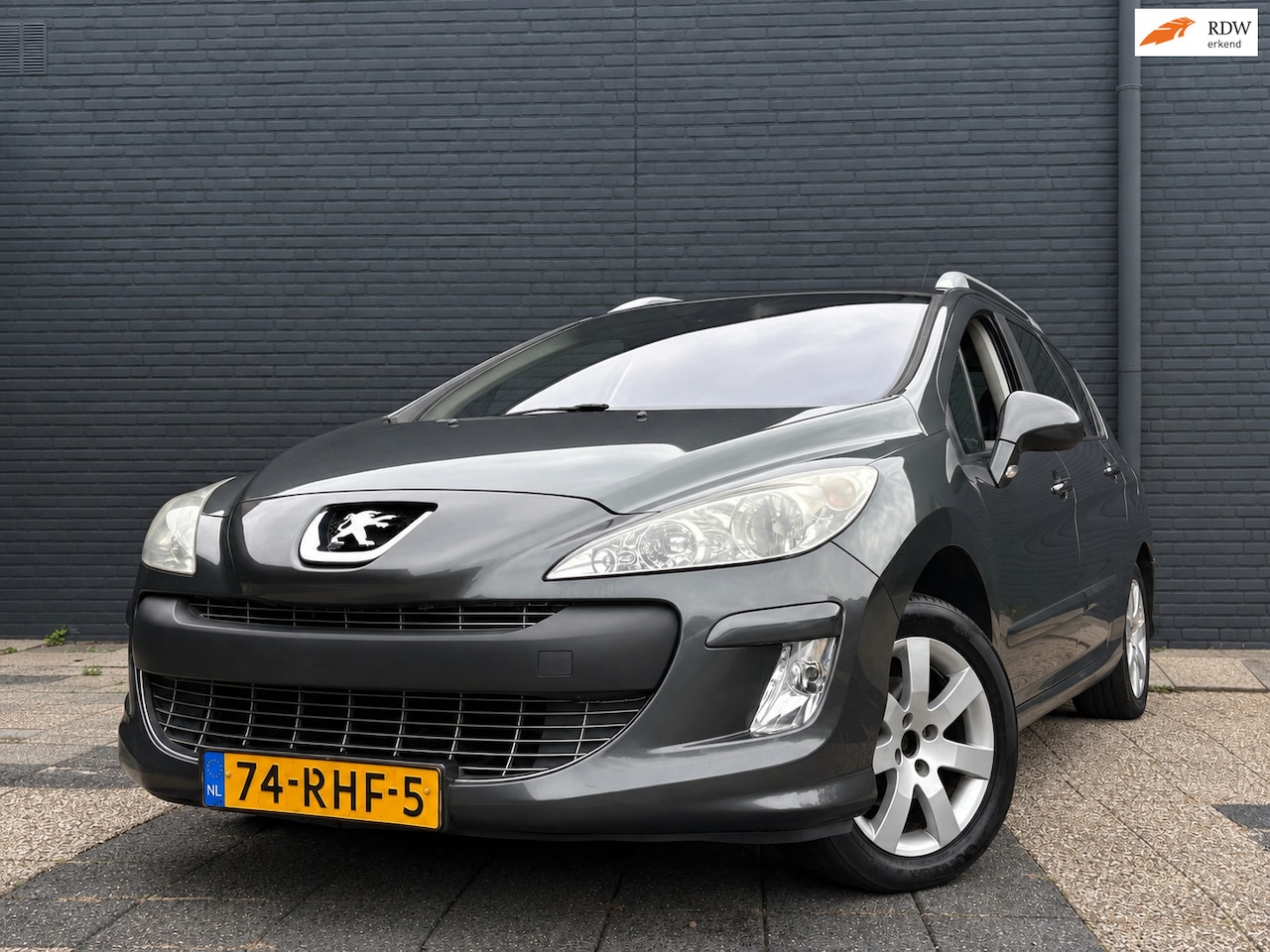 Peugeot 308 SW - 1.6 VTi XS | 7-Persoons | Pano | Trekhaak - AutoWereld.nl