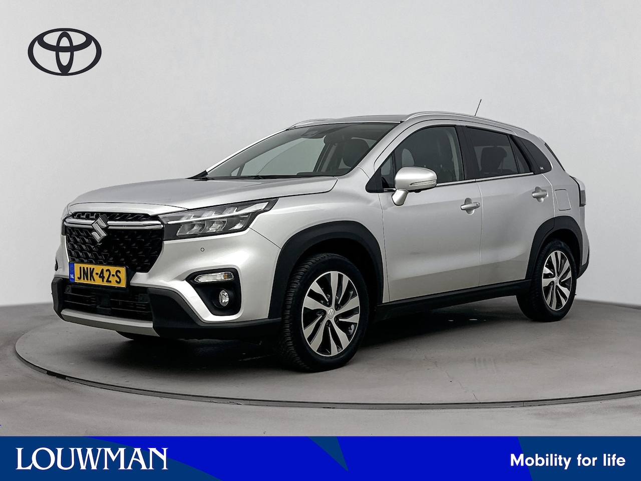 Suzuki S-Cross - 1.4 Boosterjet Style Smart Hybrid | Elektrisch glazen panorama-dak | 360° Camera | Stoelve - AutoWereld.nl