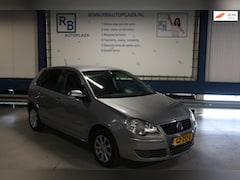 Volkswagen Polo - 1.2-12V Comfortline / APK 11 2027 . AIRCO