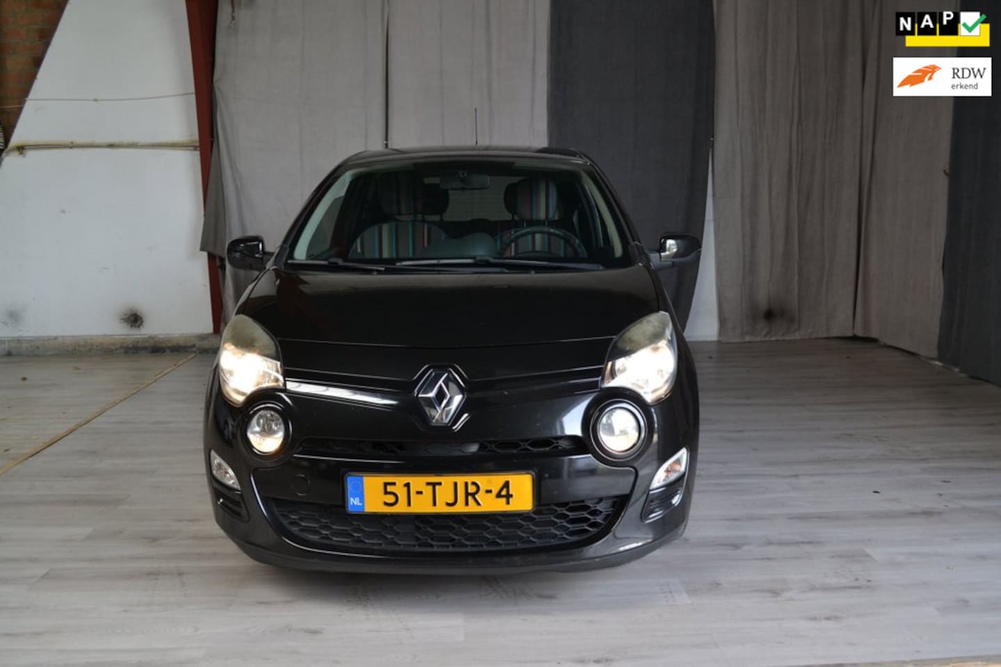 Renault Twingo - 1.2-16V Collection 1.2 16V Collection - AutoWereld.nl