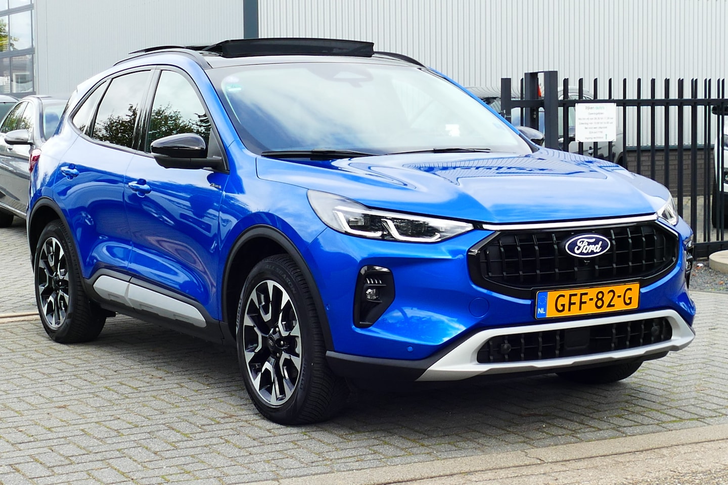Ford Kuga - 2.5 PHEV Active X. Panodak, Leer/Alcantara, Stoel&StuurVerw, 19"LMV, Haak 2100kg - AutoWereld.nl