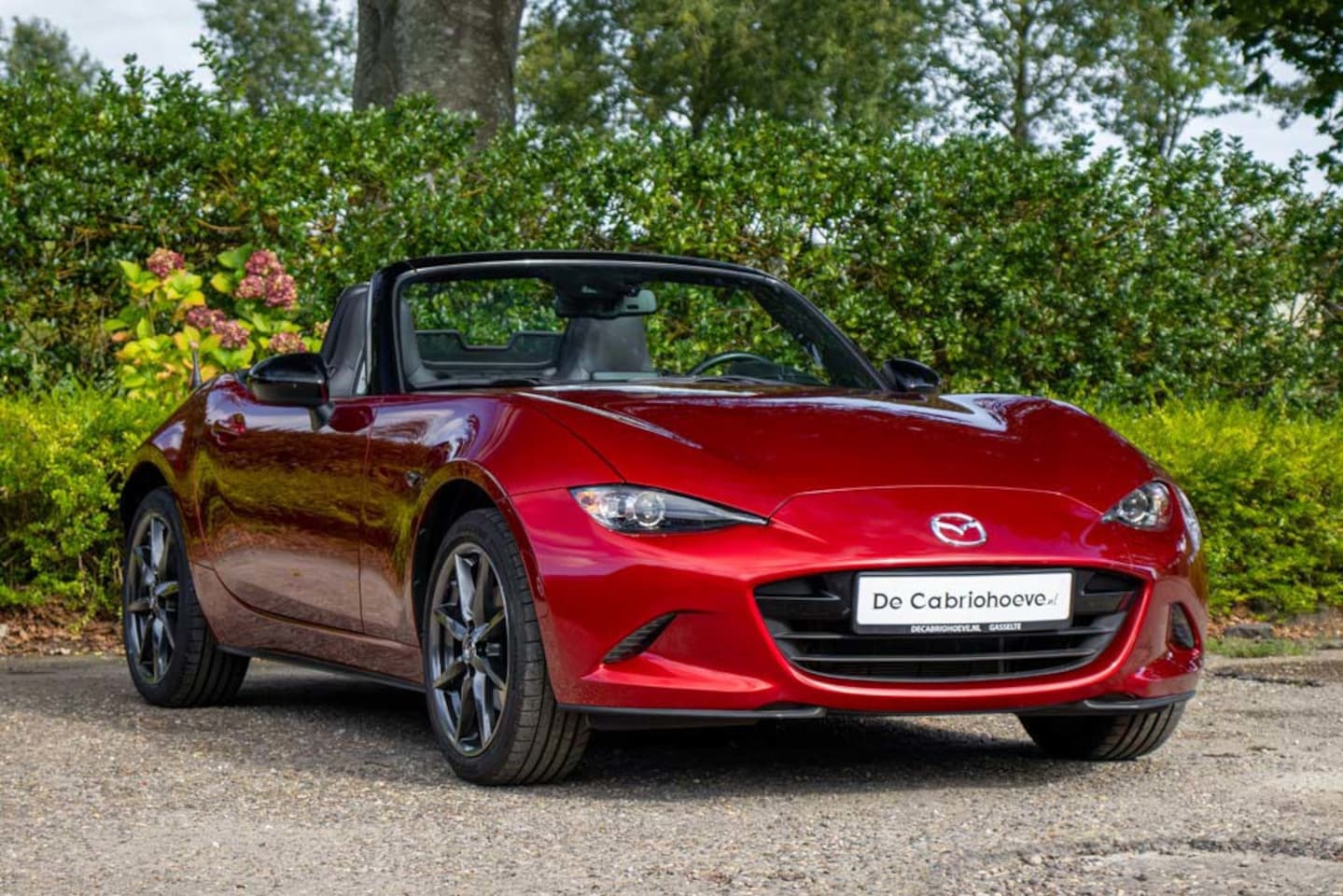 Mazda MX-5 - ND 2.0l SkyActiv-G 184 TS+ Soul Red Crystal Metallic - AutoWereld.nl