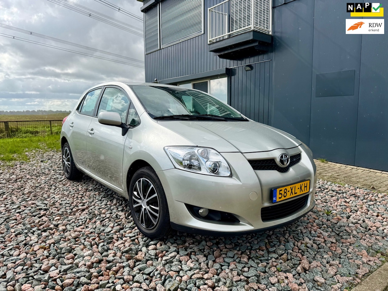 Toyota Auris - 1.6-16V Sol 1.6-16V Sol - AutoWereld.nl