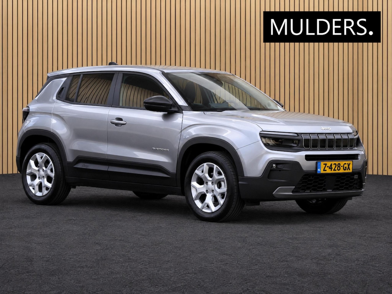 Jeep Avenger - 1.2 Longitude | Navi / Camera / Stoelverwarming - AutoWereld.nl