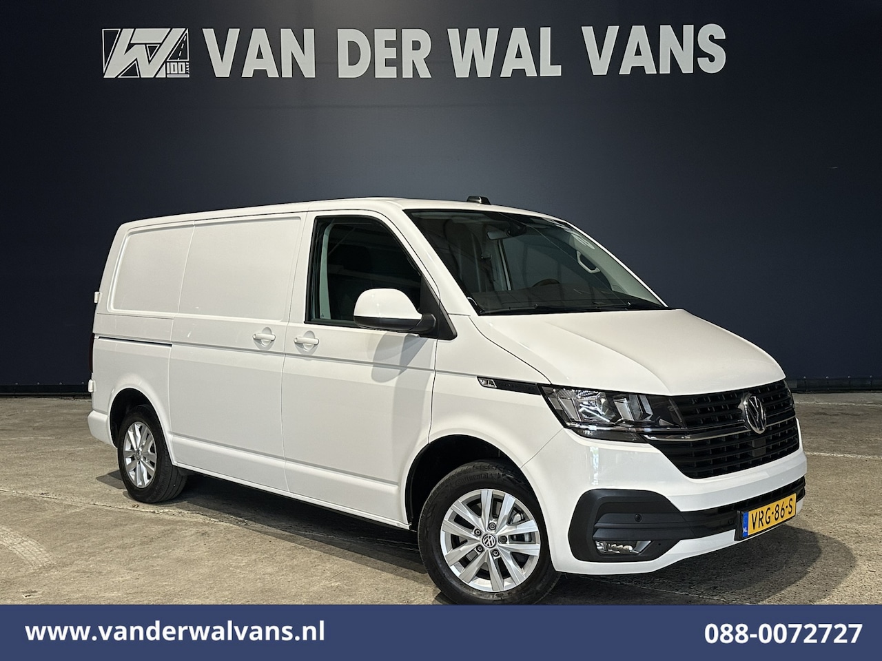 Volkswagen Transporter - 2.0 TDI 111pk L1H1 Euro6 Airco | Navigatie | LM Velgen | Cruisecontrol | Apple Carplay Par - AutoWereld.nl