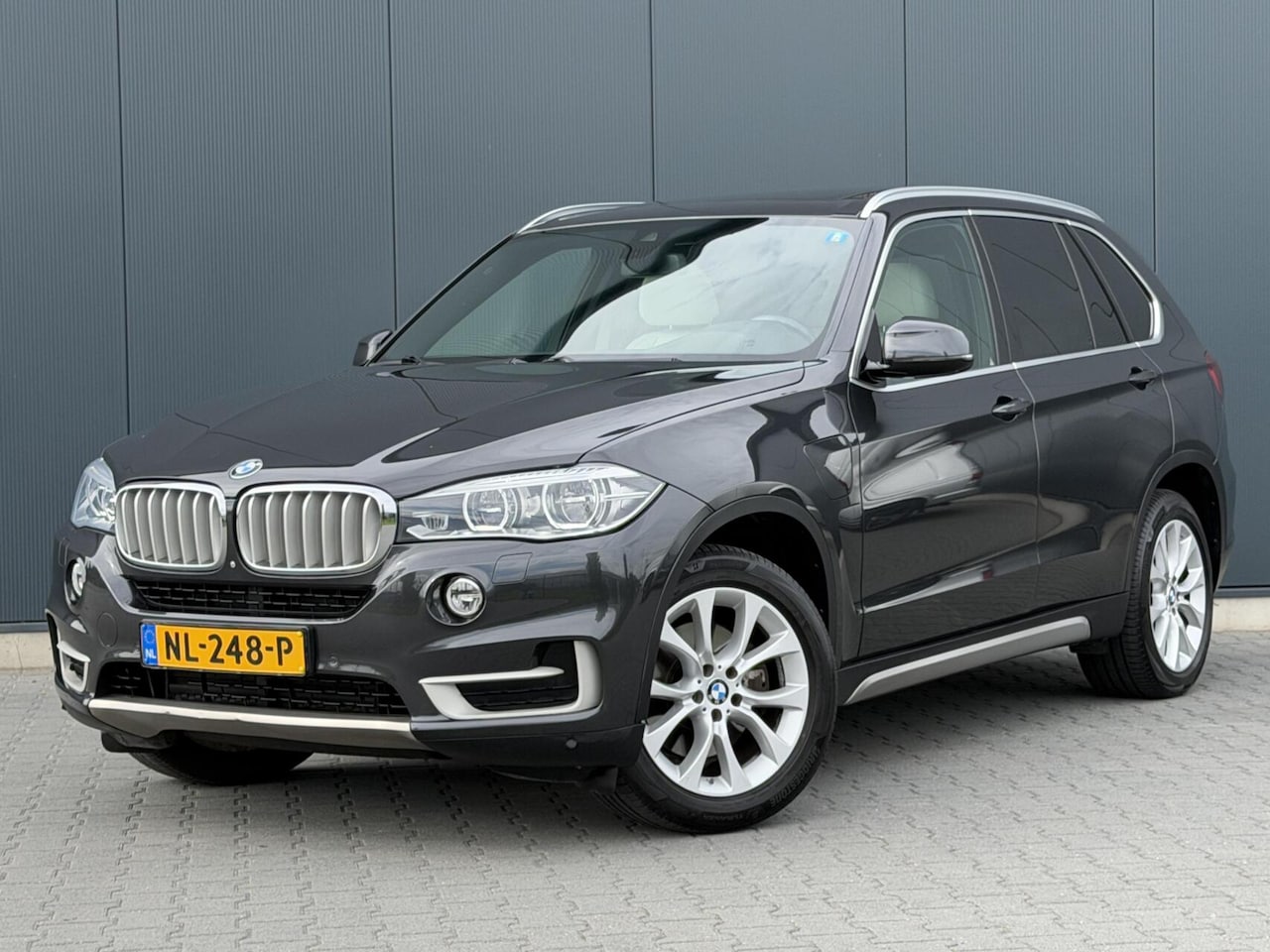 BMW X5 - xDrive40e High Executive Pano - Leder - Head-Up - Keyless - Trekhaak - AutoWereld.nl