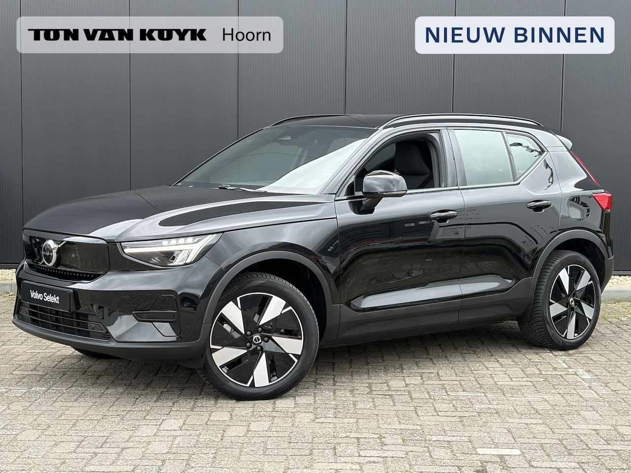 Volvo EX40 - Single Motor Extended Range Plus 82 kWh Elektr. stoelverstelling / Harman Kardon Audio / T - AutoWereld.nl