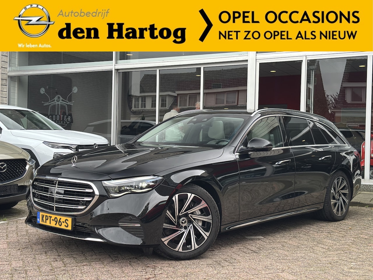 Mercedes-Benz E-klasse Estate - 300 e Exclusive Line Wit leder/Panorama/Trekh/Burnmester 4D . - AutoWereld.nl