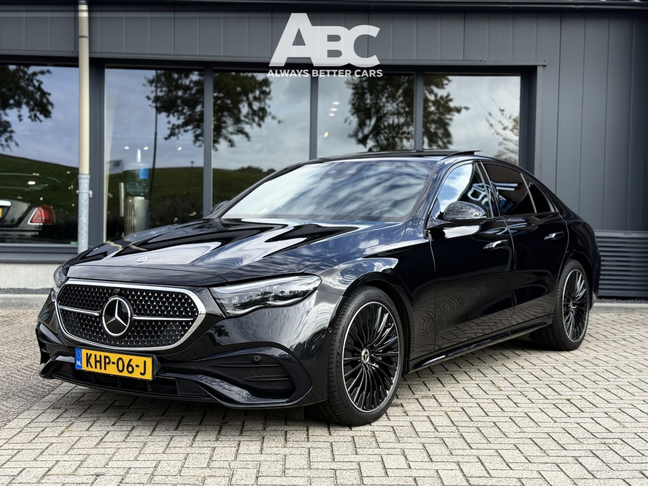 Mercedes-Benz E-klasse - 220 d AMG Line Pano 360 Ventilatie Burmester 4D - AutoWereld.nl