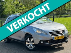 Peugeot 2008 - 1.2 PureTech Style /Uniek/NAP/Automaat/Navi/Trekhaak/