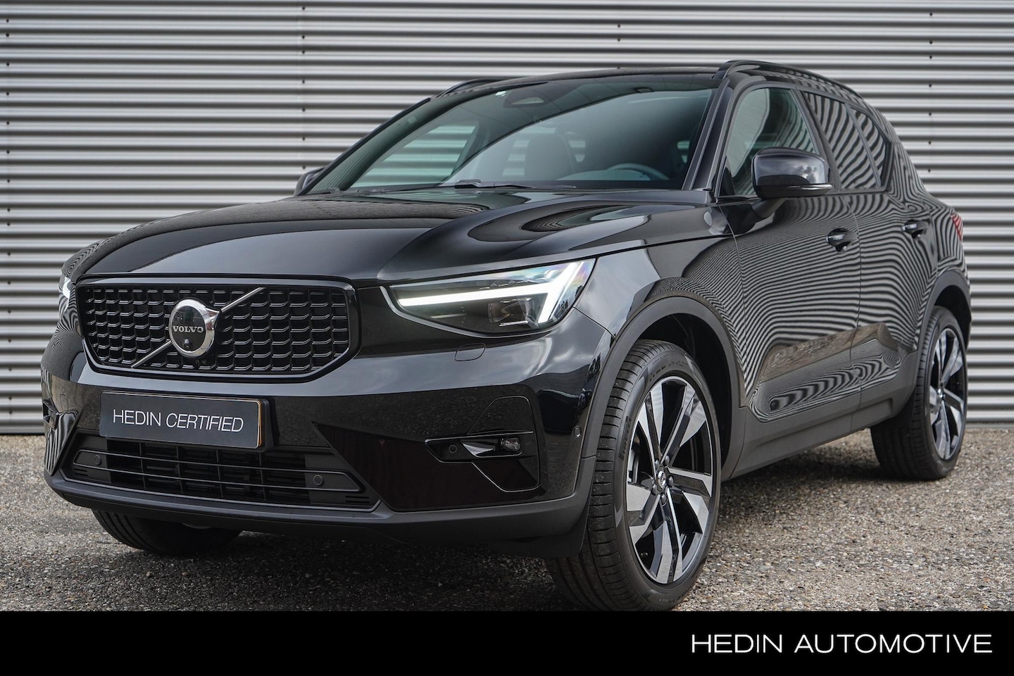 Volvo XC40 - B4 Plus Dark | Pano. dak | Adaptive Cruise | BLIS | 360 Camera | Matrix LED | 20 inch | Ke - AutoWereld.nl