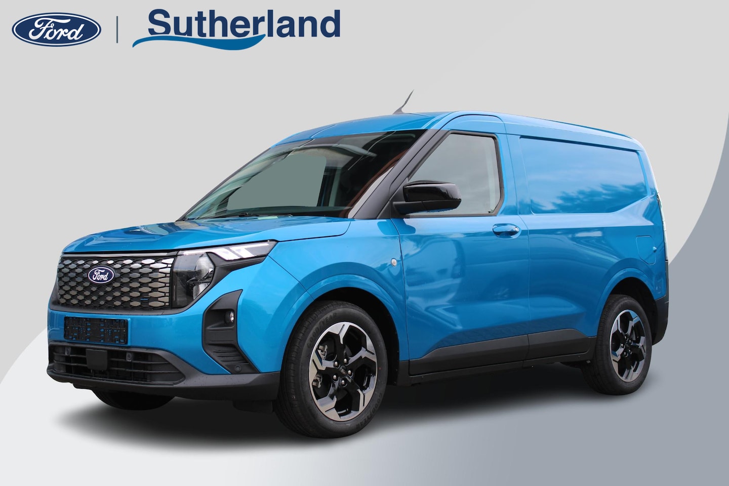 Ford Transit Courier - E-Transit Limited 44 kWh 136pk | DEMO | Trekhaak | Driver Assistance Pack met Navigatie | - AutoWereld.nl